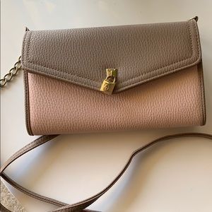 Jessica simpson shoulder bag